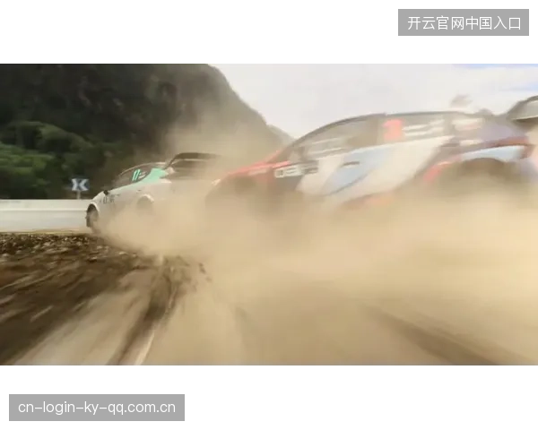 赛车车手赛中协作取胜，团队精神闪耀